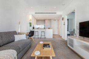 Lovely 1 bedroom with free parking on premises - 00209